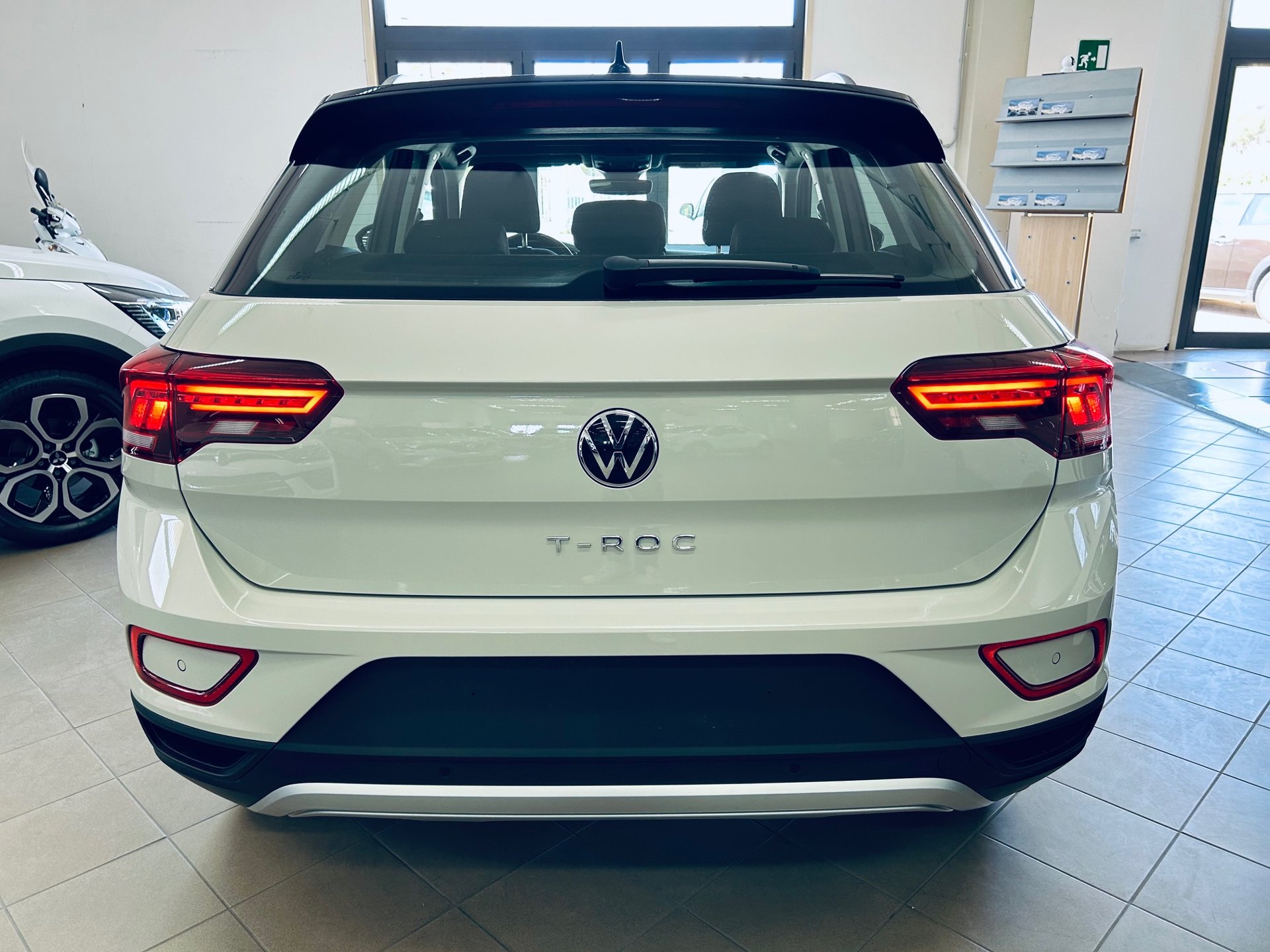 Volkswagen T-Roc LIFE Benzina