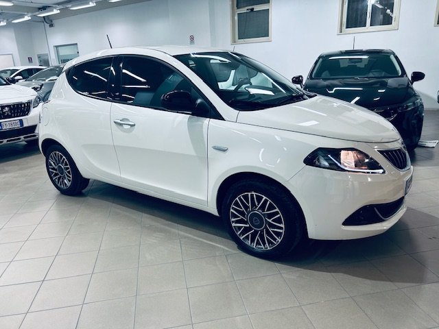 Lancia Ypsilon GOLD PLUS Elettrica / Benzina