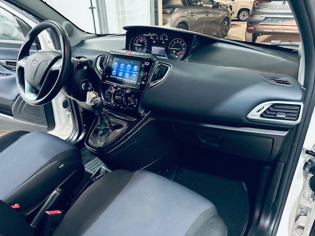 Lancia Ypsilon GOLD PLUS Elettrica / Benzina