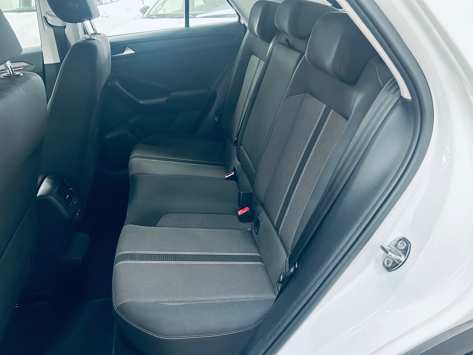 Volkswagen T-Roc STYLE Benzina