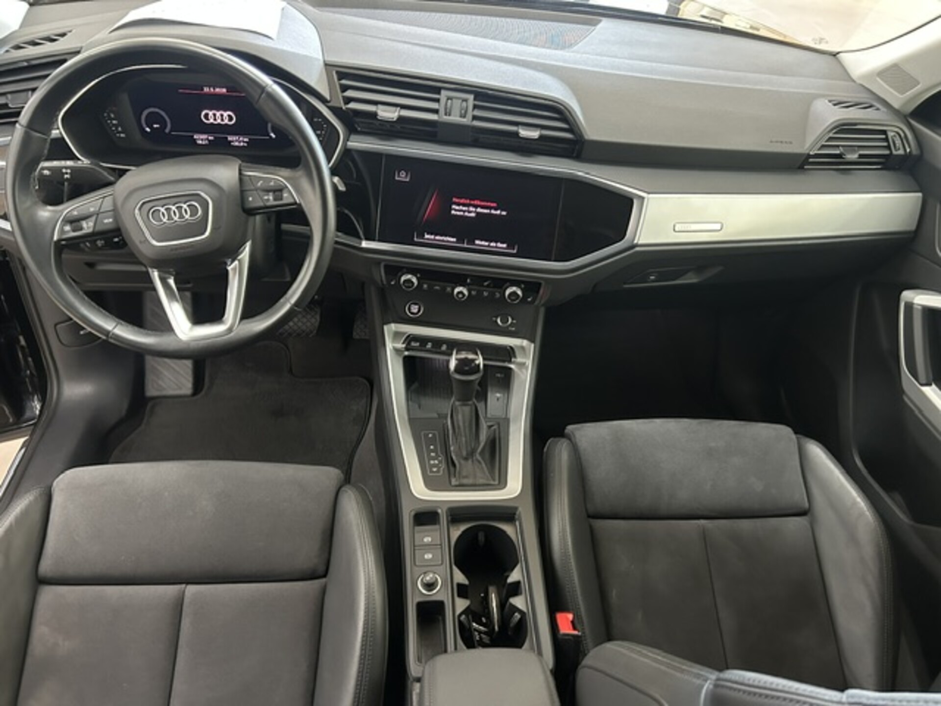 Audi Q3 Q3 Sportback S line 2.0 35 TDI 110kW 7-speed S tro Diesel