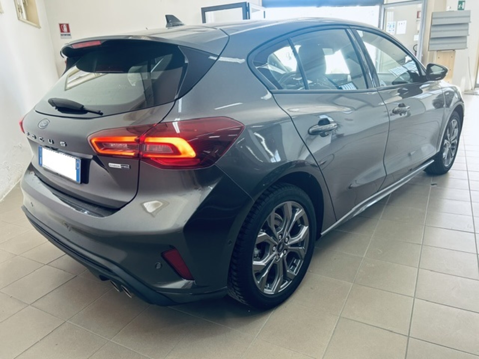 Ford Focus ST-LINE Elettrica / Benzina