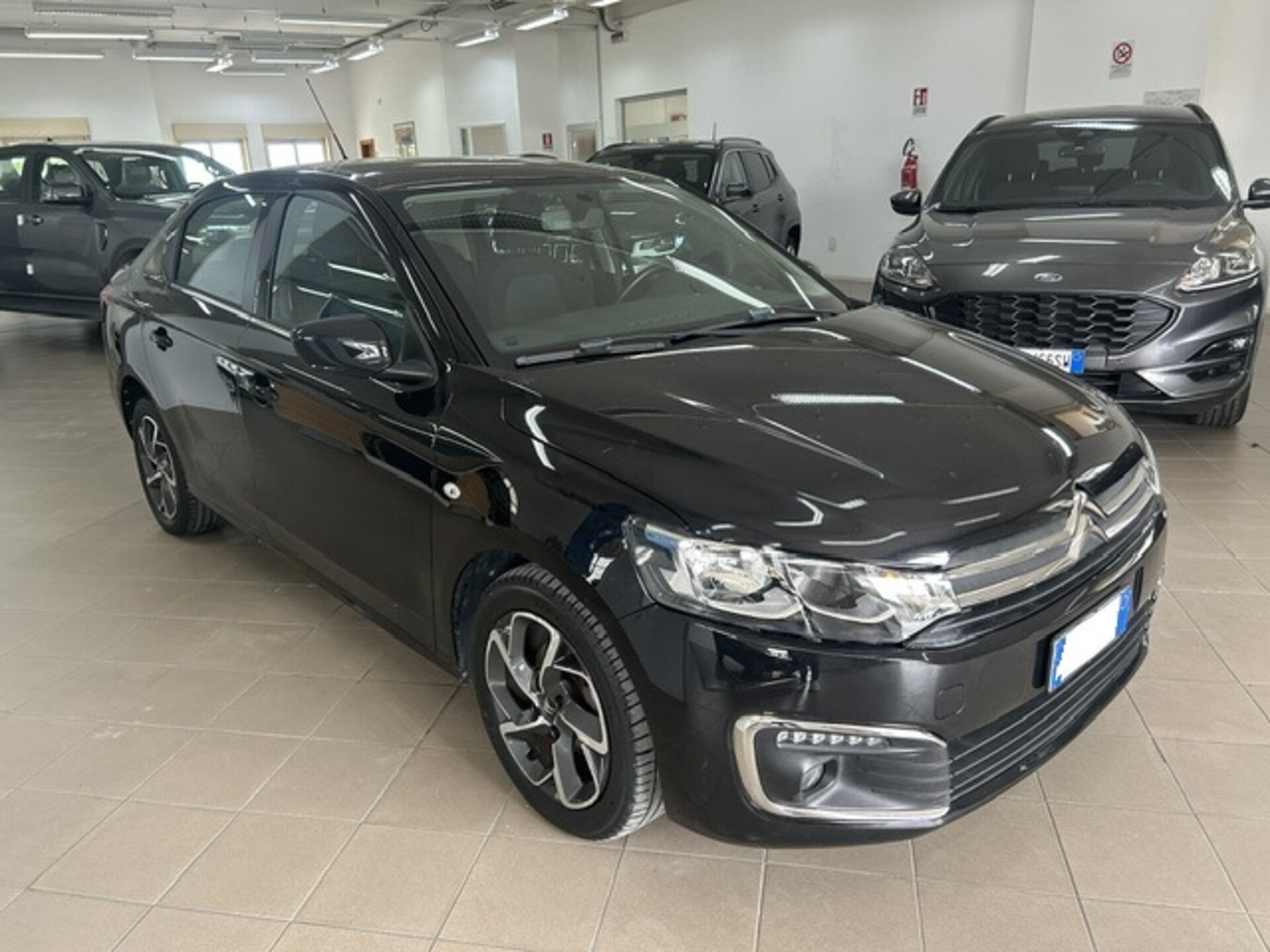 Citroen C4 Berlina C-ELYSEE SHINE Diesel