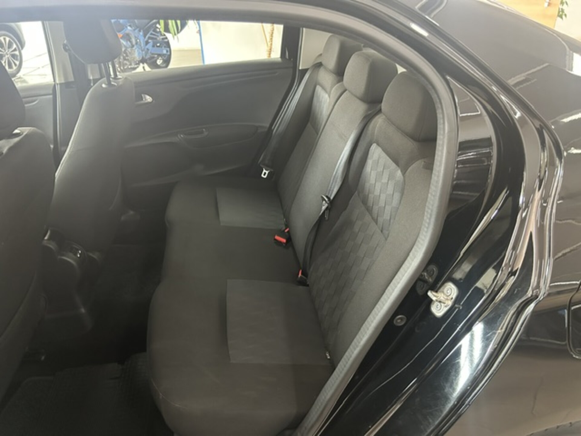 Citroen C4 Berlina C-ELYSEE SHINE Diesel