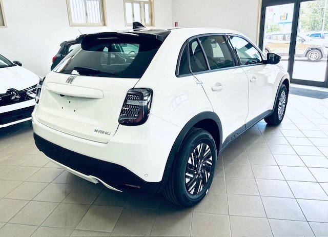 Fiat 600 1.2 Hybrid MHEV 100cv e-DCT Elettrica / Benzina