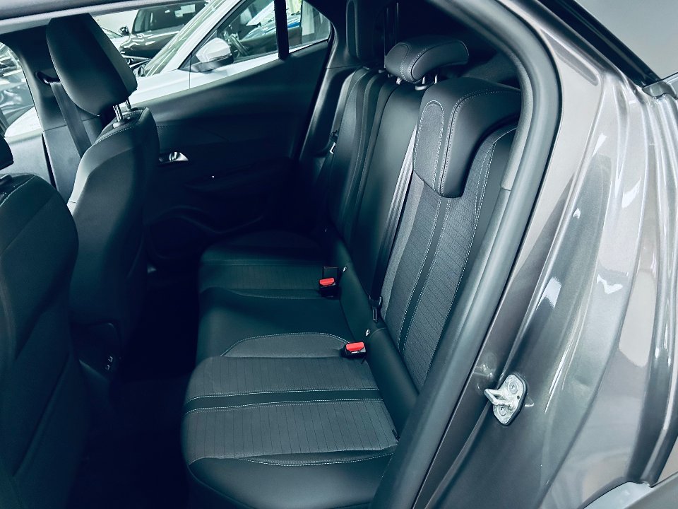 Peugeot 2008 ALLURE PACK Benzina