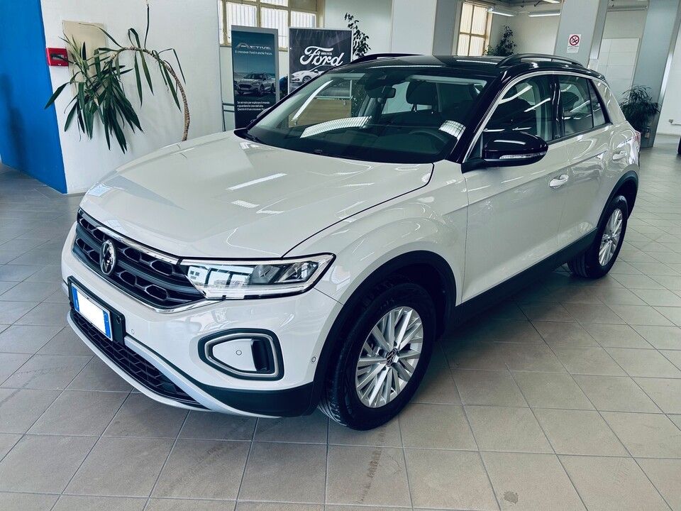 Volkswagen T-Roc LIFE Benzina