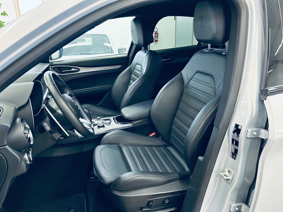 Alfa Romeo Stelvio Q4 VELOCE Diesel