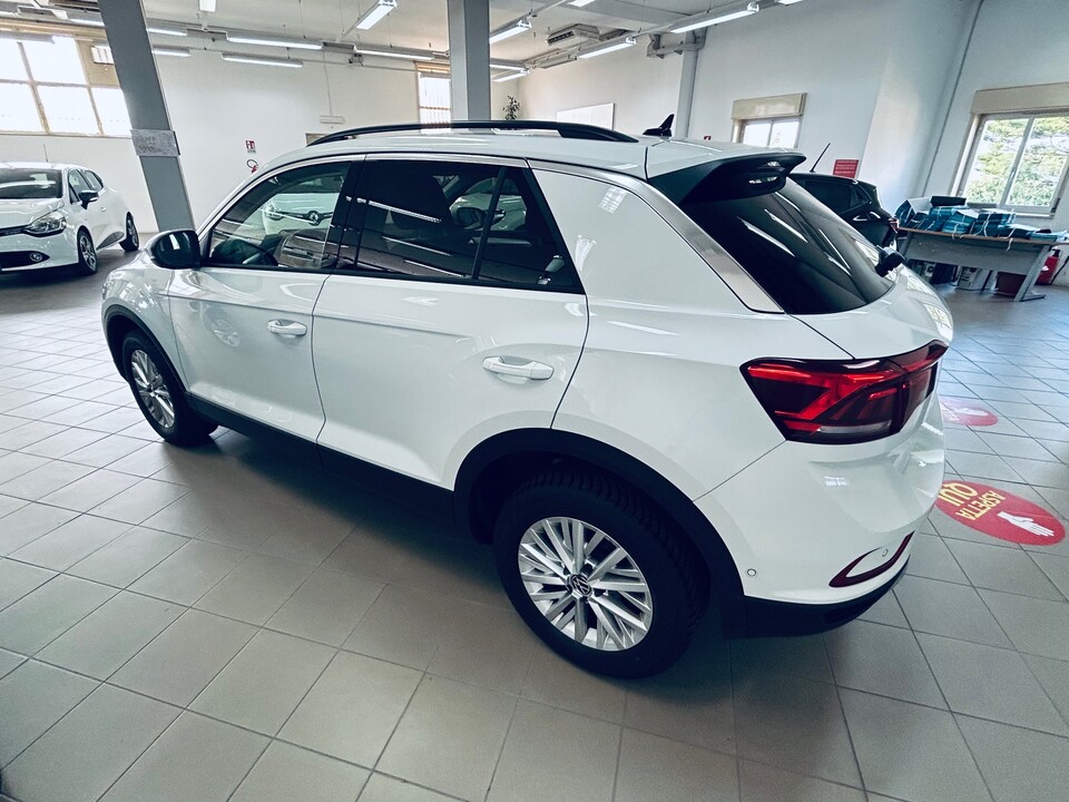 Volkswagen T-Roc LIFE Benzina