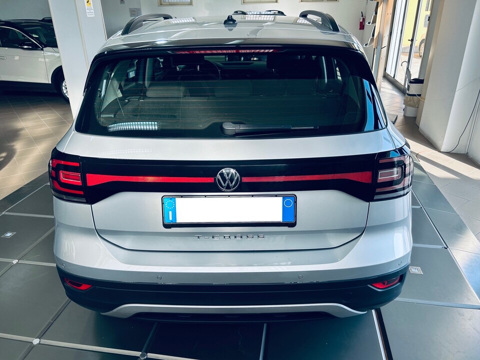 Volkswagen T-Cross LIFE Benzina