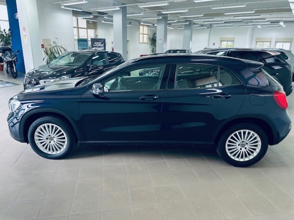 Mercedes-Benz GLA 180 Automatic EXECUTIVE Diesel