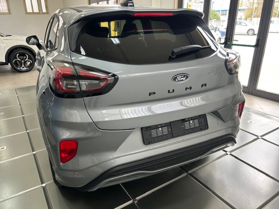 Ford Puma STLine X Elettrica / Benzina