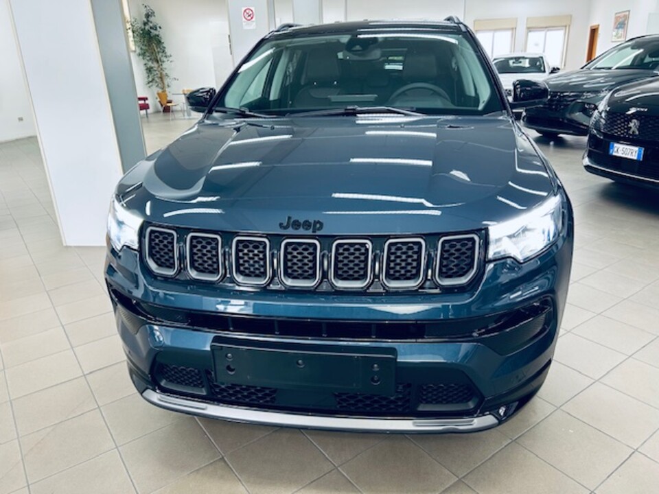 Jeep Compass SUMMIT Elettrica / Benzina