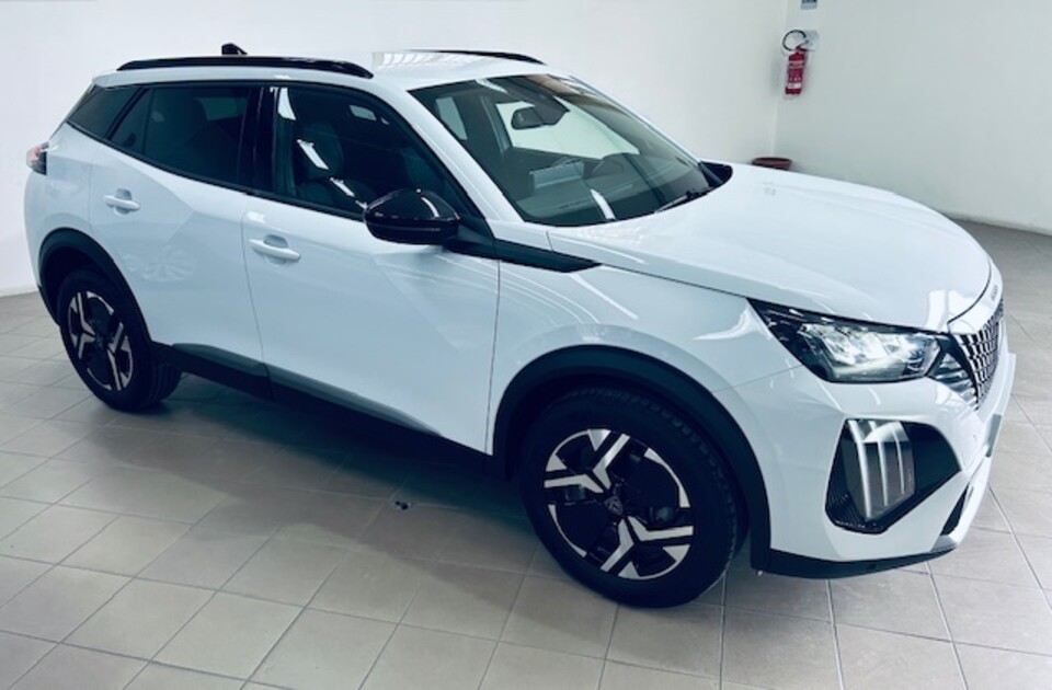 Peugeot 2008 ALLURE Benzina