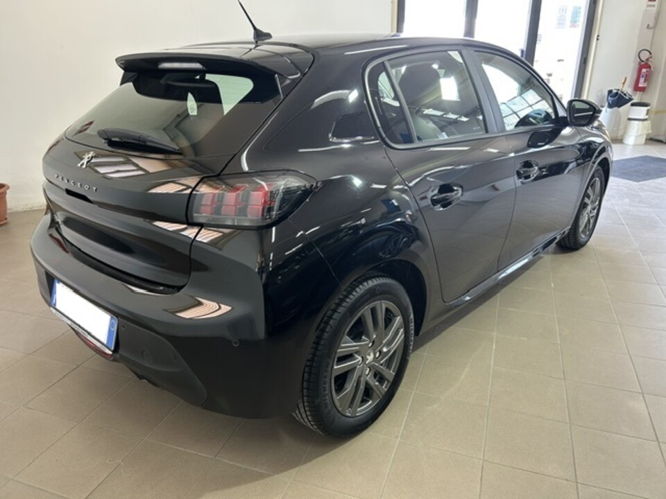 Peugeot 208 ALLURE Benzina