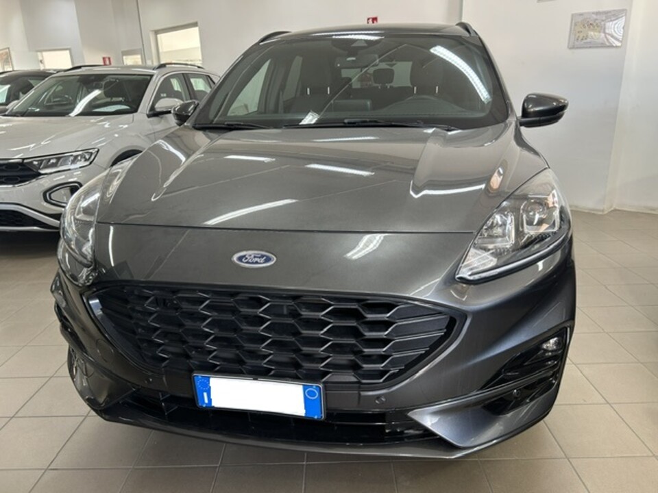 Ford Kuga ST-Line Benzina