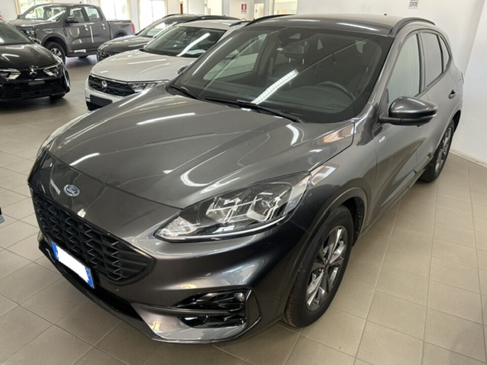 Ford Kuga ST-Line Benzina
