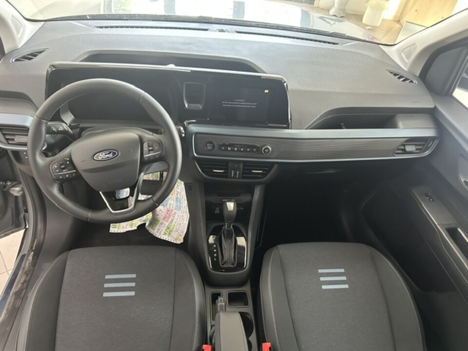 Ford Transit COURIER ACTIVE Benzina