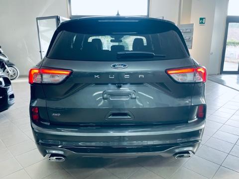 Ford Kuga EcoBlue 120cv automatica A8 AWD Diesel