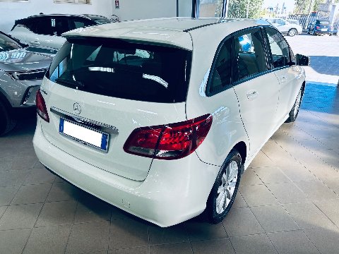 Mercedes-Benz B 180 Business Aut Diesel