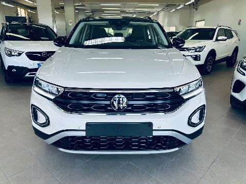 Volkswagen T-Roc LIFE Benzina