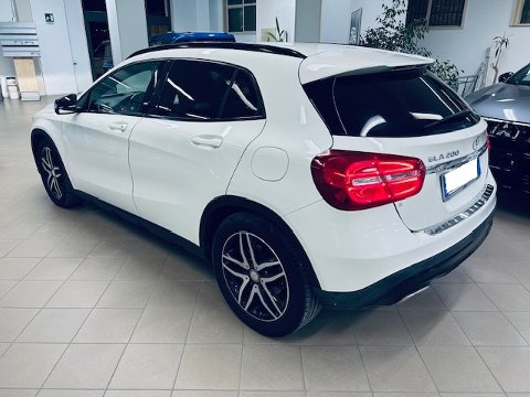 Mercedes-Benz GLA 200 D Automatic SPORT Diesel