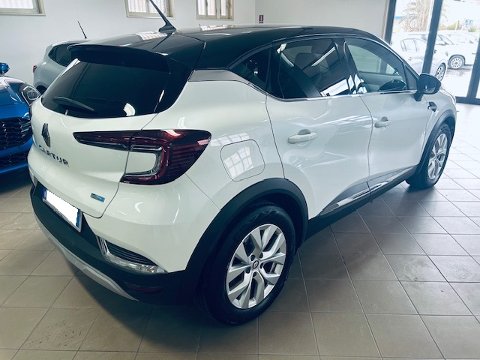 Renault Captur INTENS Elettrica / Benzina