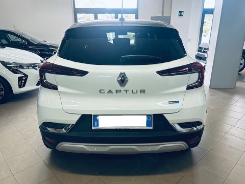 Renault Captur INTENS Elettrica / Benzina