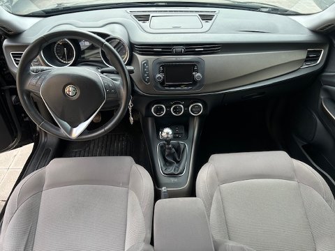 Alfa Romeo Giulietta DISTINCTIVE Diesel