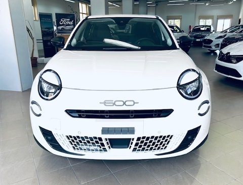 Fiat 600 1.2 Hybrid MHEV 100cv e-DCT Elettrica / Benzina