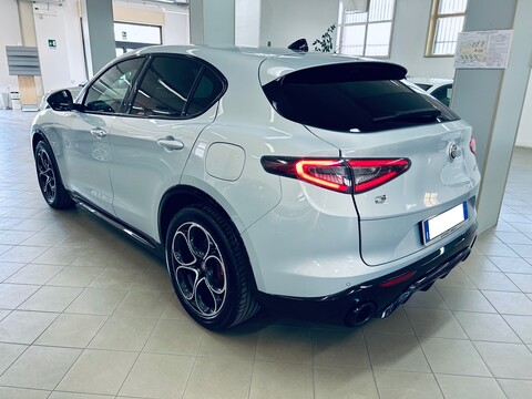 Alfa Romeo Stelvio Q4 VELOCE Diesel