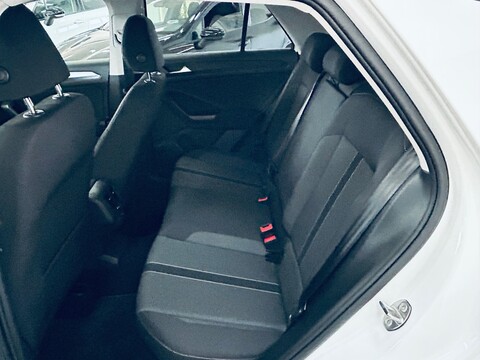 Volkswagen T-Roc LIFE Benzina