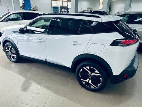 Peugeot 2008 ALLURE Benzina