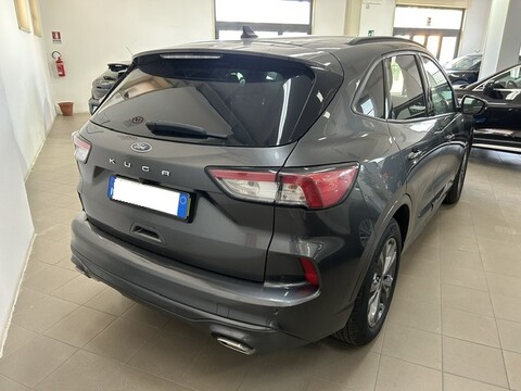 Ford Kuga ST-Line Benzina