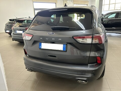 Ford Kuga ST-Line Benzina