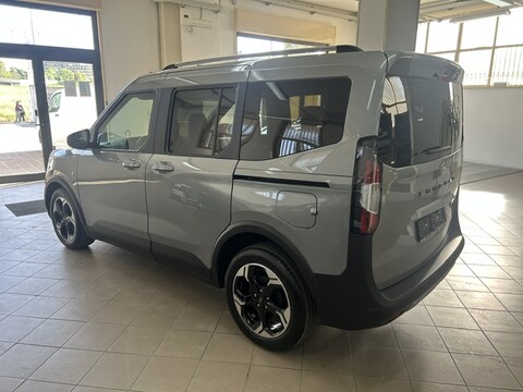 Ford Transit COURIER ACTIVE Benzina