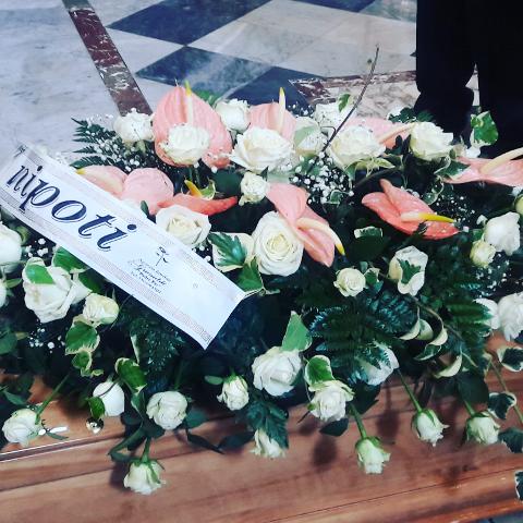 Fiori per funerale a Caltagirone