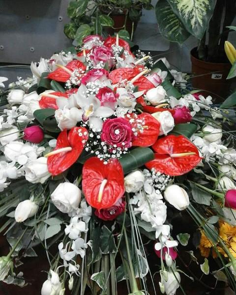 Fiori per funerale a Caltagirone