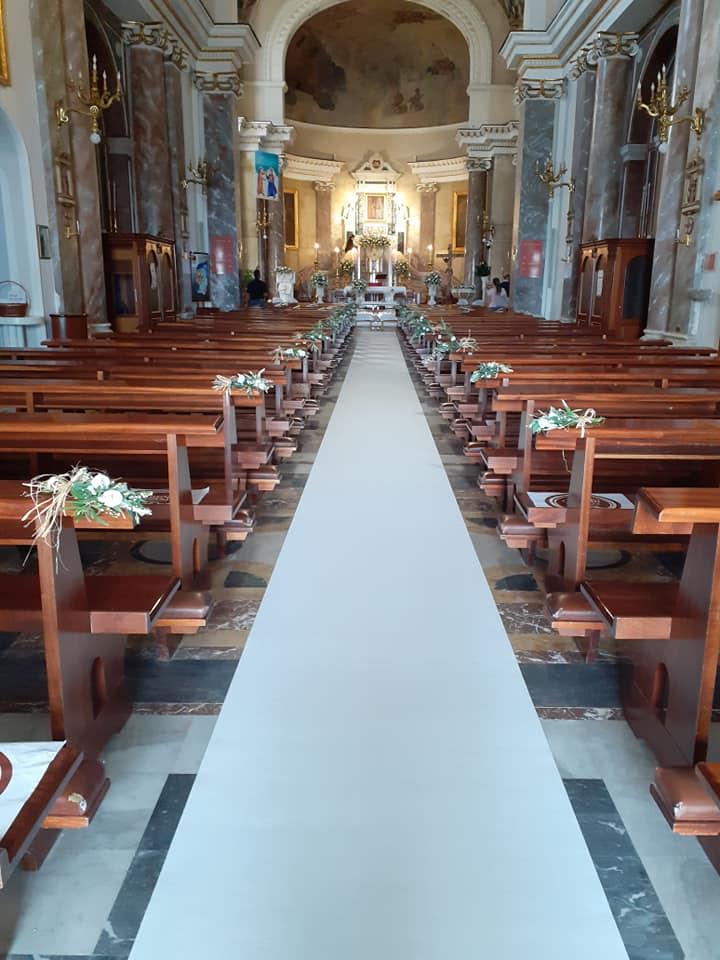 Addobbi Floreali Matrimonio Navata Anna dei Fiori