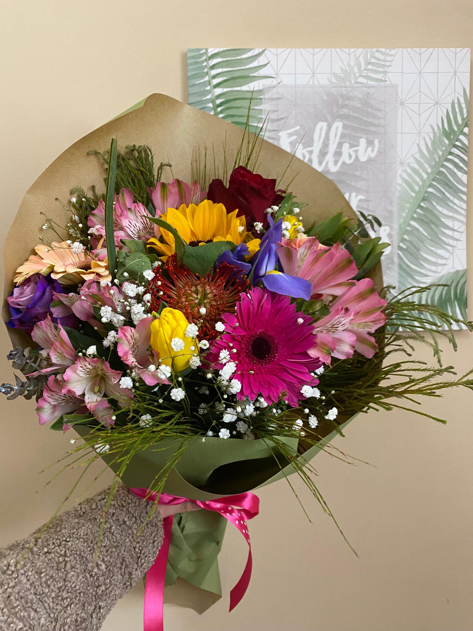 Mazzo di fiori - bouquet - regalo Anna dei fiori Vendita online e Consegna
