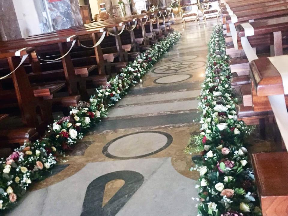 Addobbi Floreali Matrimonio Navata Anna dei Fiori