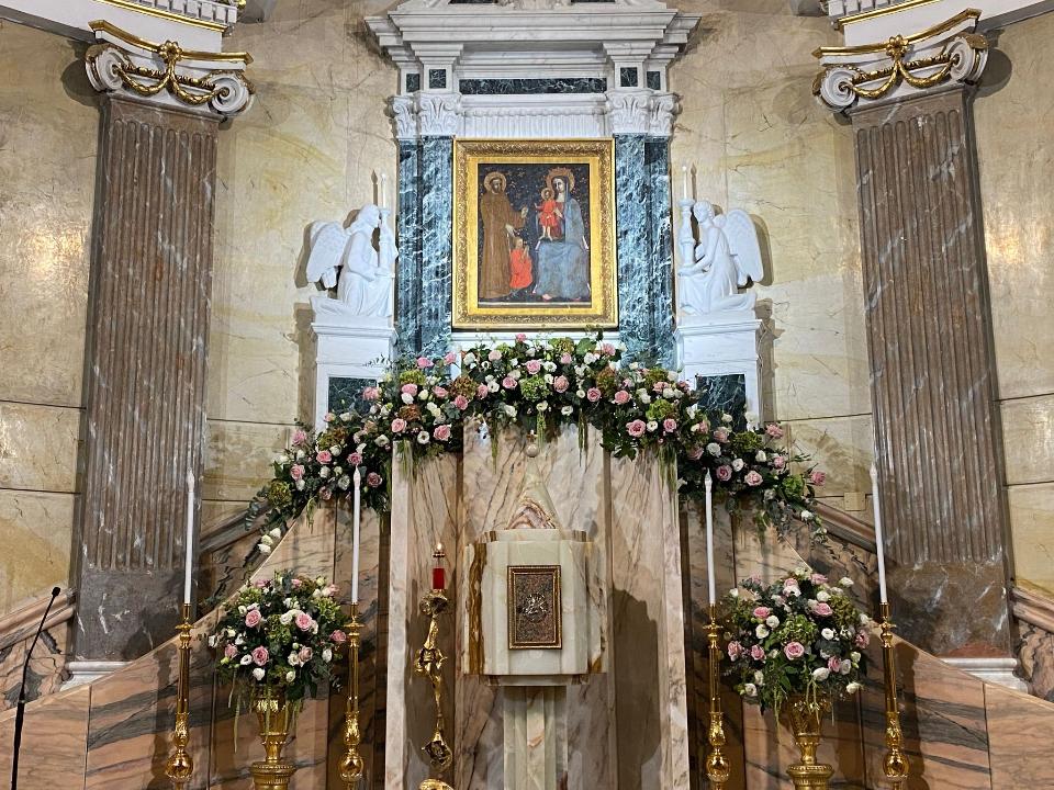 Composizioni Floreali liturgiche Anna dei fiori chiesa