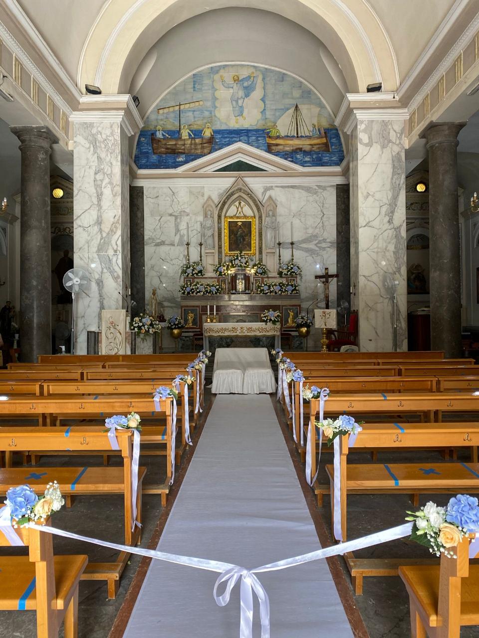 Addobbi Floreali Matrimonio Navata Anna dei Fiori