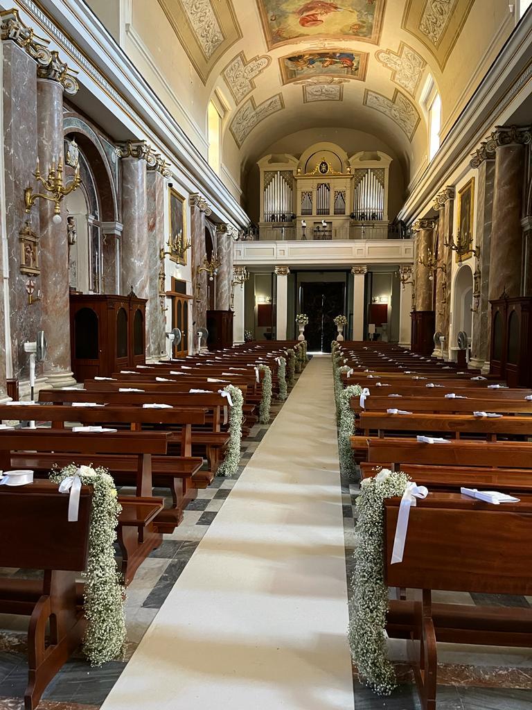 Addobbi Floreali Matrimonio Navata Anna dei Fiori