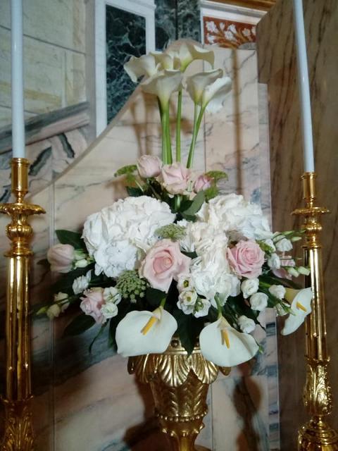 Composizioni Floreali liturgiche Anna dei fiori chiesa