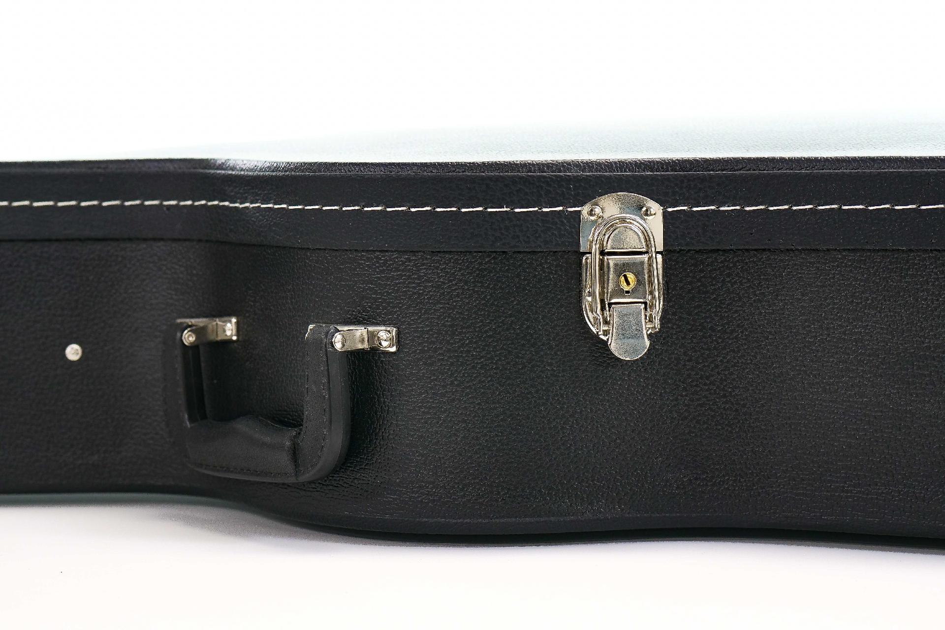 FENDER FLAT-TOP DREADNOUGHT ACOUSTIC CASE