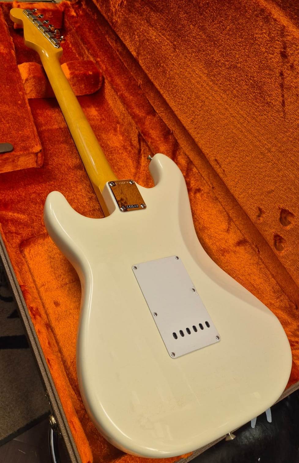 FENDER AMERICAN VINTAGE II 1961 STRATOCASTER OLYMPIC WHITE