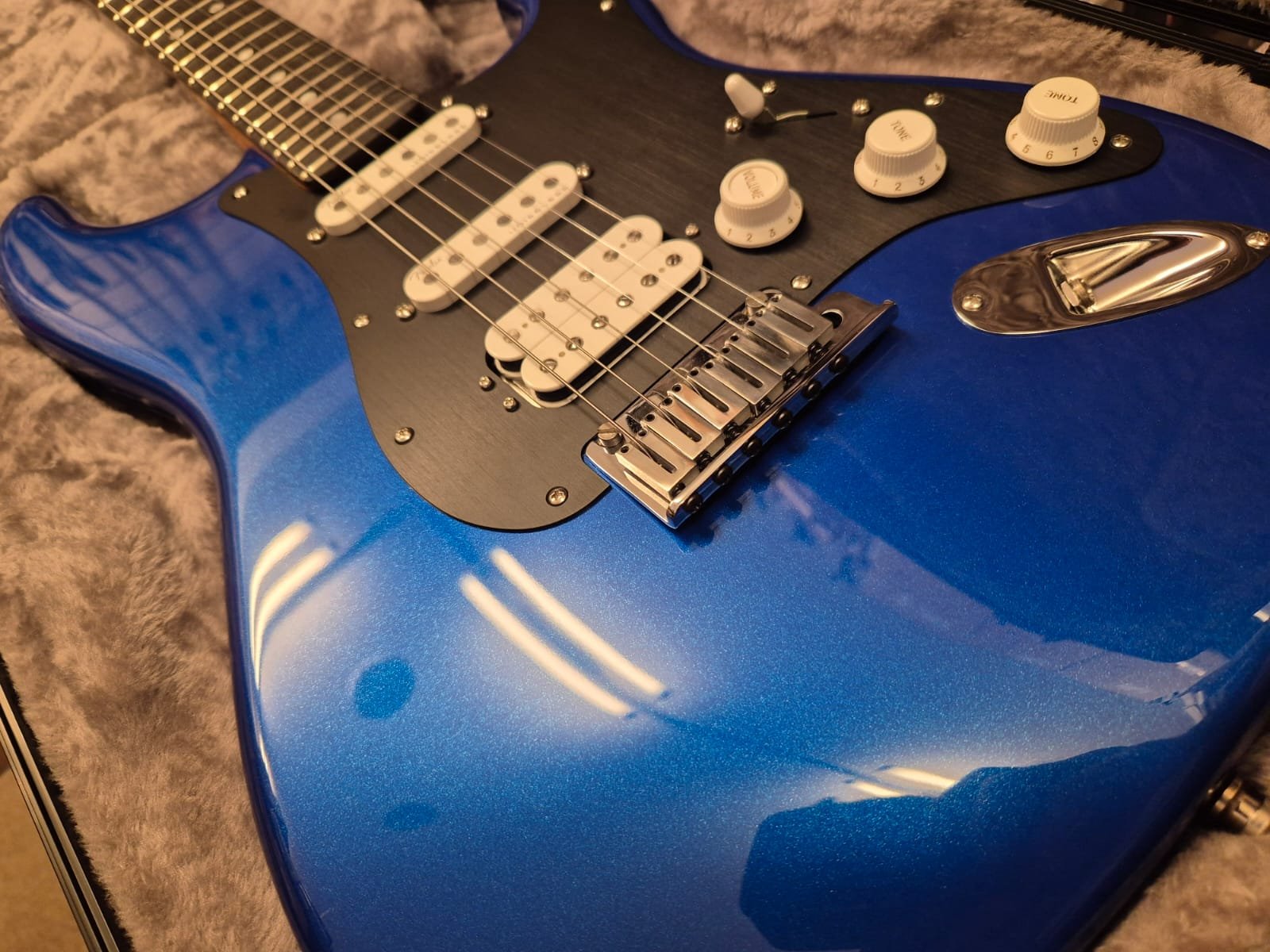 FENDER AMERICAN ULTRA II STRATOCASTER EB HSS NOBLE BLUE