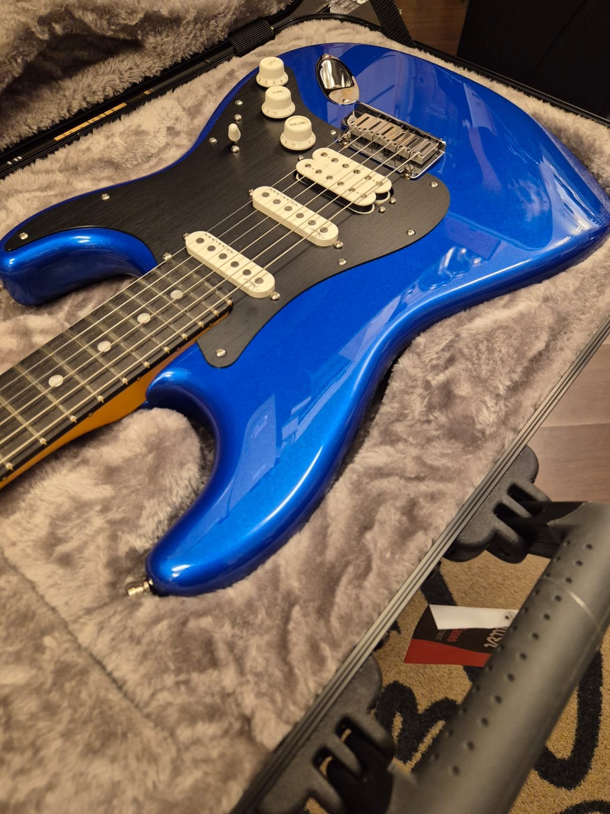 FENDER AMERICAN ULTRA II STRATOCASTER EB HSS NOBLE BLUE