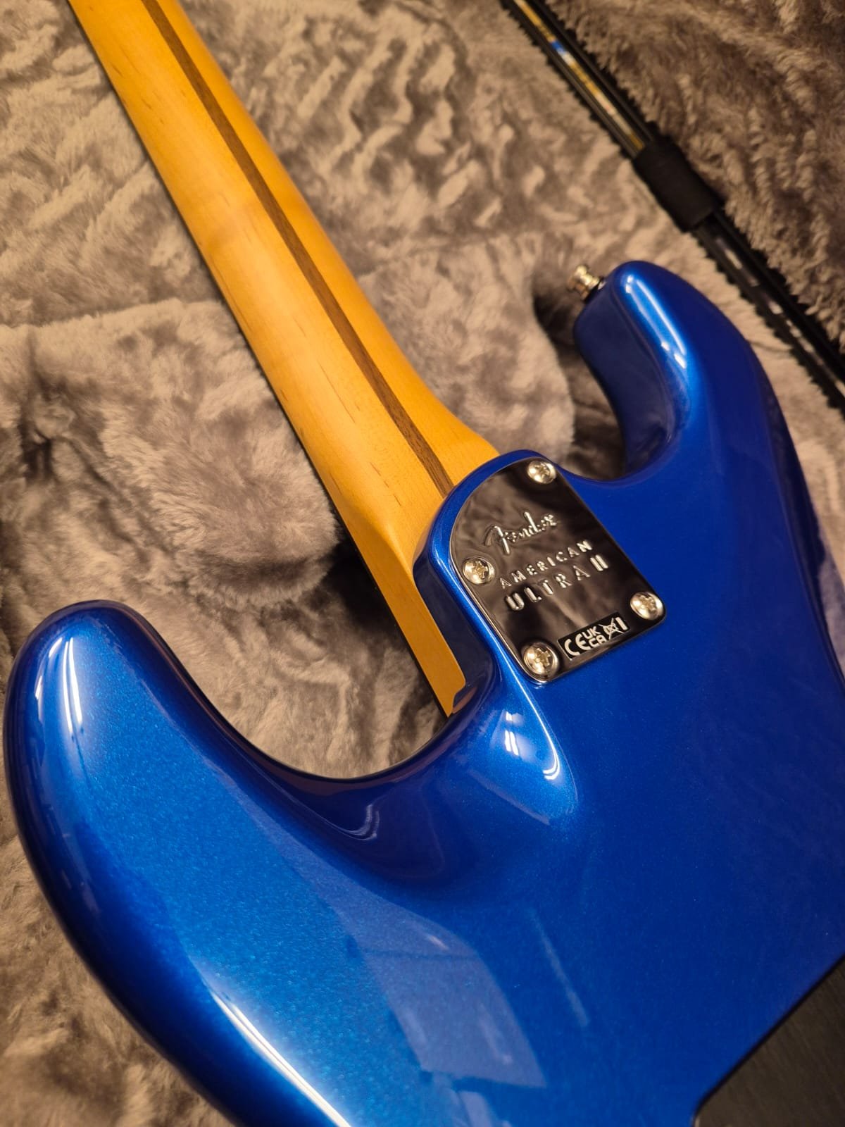 FENDER AMERICAN ULTRA II STRATOCASTER EB HSS NOBLE BLUE